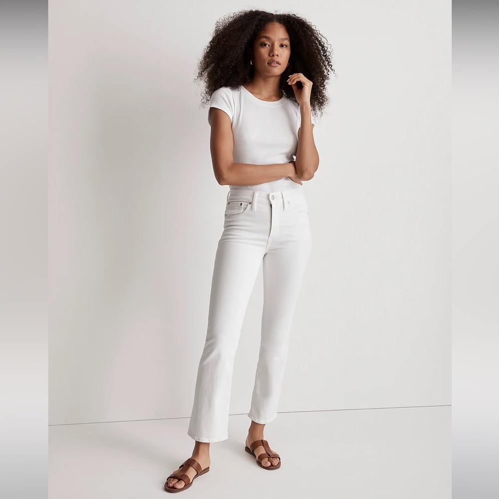 Madewell Mid-Rise Kick Out Crop Jean